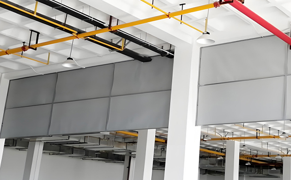 商场防烟分区常闭节点：固原挡烟垂壁高度与控制器接线图解