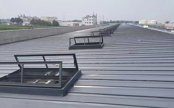 某中学室内体育馆固原排烟窗改造项目