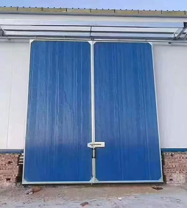 固原工业门在大型仓储物流通道中的应用实例