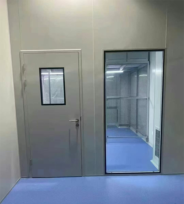 学校教学楼完成固原防火门标准化安装